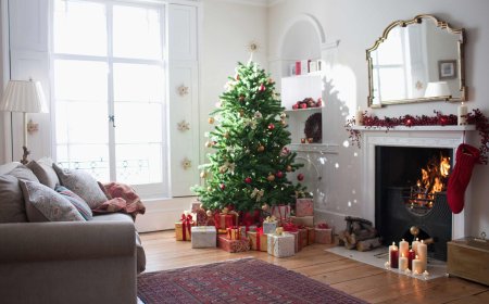 These 3-Minute "Booze" Ornaments Are Fabulous for Christmas Party Hosts