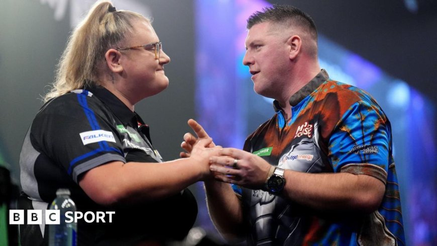 Gurney beats Greaves in deciding set at PDC Worlds
