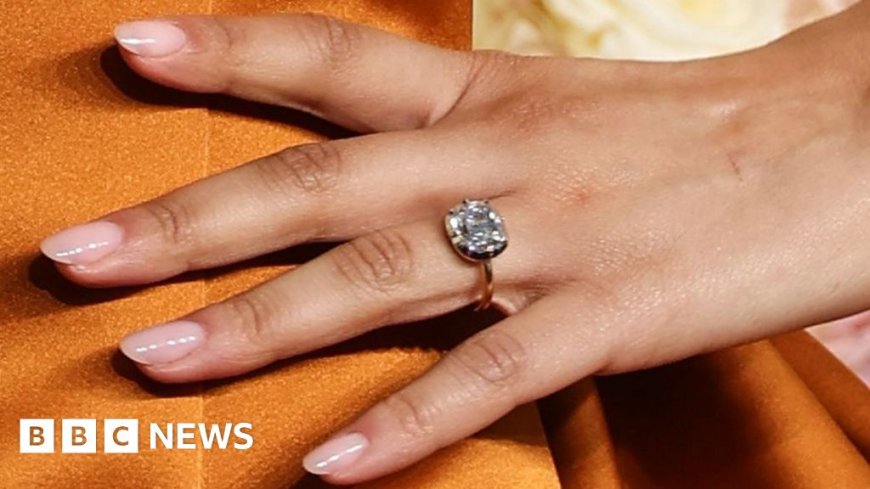 Quiz of the Year 2025, Part 1: Which star teased her engagement on the red carpet?