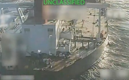 Shadow Fleet Tanker Flees to Russia with US Coast Guard in Pursuit