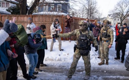 Photos: Anti-ICE Protests Erupt Nationwide After Minneapolis and Portland Shootings