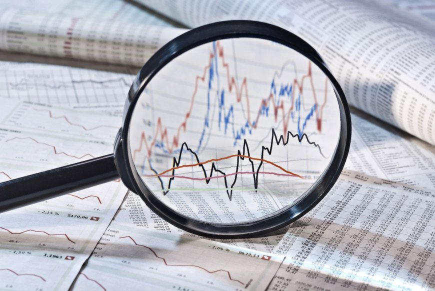 Bitcoin's squeeze sets stage for major price swing
