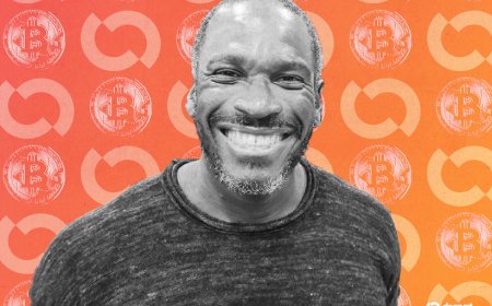 Bitcoin's Divergence From Nasdaq Is a Warning on Dollar Liquidity: Arthur Hayes