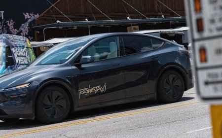 Government Docs Reveal New Details About Tesla and Waymo Robotaxis’ Human Babysitters