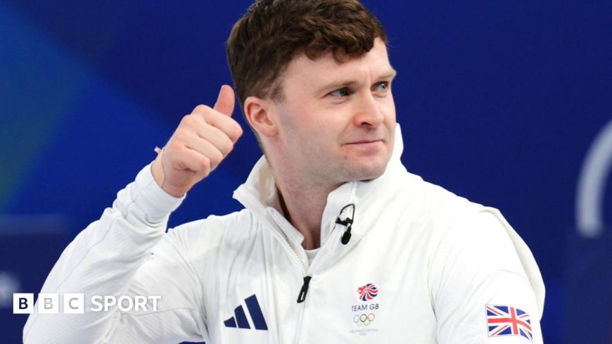 GB men into curling semis but women squeezed out in nailbiting finish