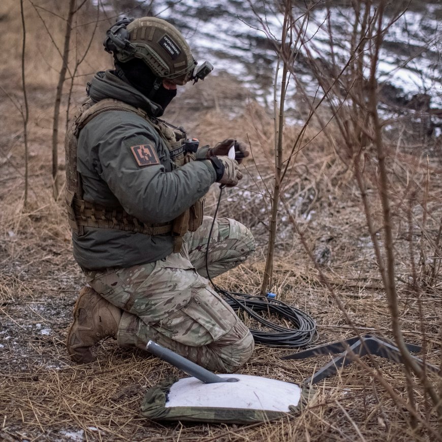 At Ukraine’s Request, Starlink Denies Internet Access to Russian Troops