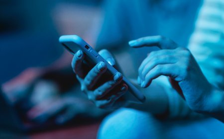 Telegram faces global outages as Russia slows service