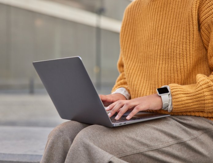 EU faces challenges in curbing digital abuse against women