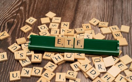 Bitcoin ETFs just pulled $2 billion in 8 days while short-term holders quietly started selling