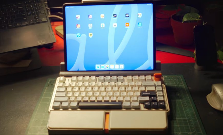 Modular Mechanical Keyboard Transformed Into a Compact Workstation