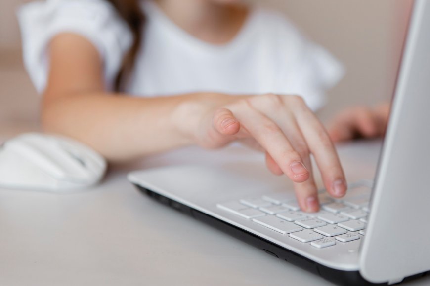 Child safety online debate at EuroDIG 2026 shifts focus from bans to platform design