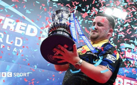Littler wins Matchplay and smashes Taylor record