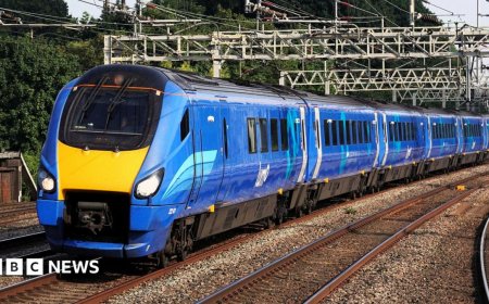 Six-hour train services between London and Stirling running with no toilets after fault