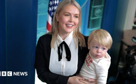 US women in politics spark conversation on motherhood