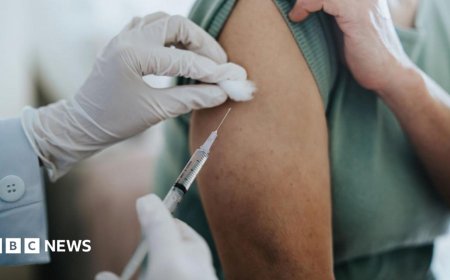Vaccine breakthrough stops cancer returning in trial