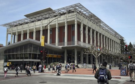 Berkeley Math Teacher: UC Schools Are Admitting Students Who Can't Do Math