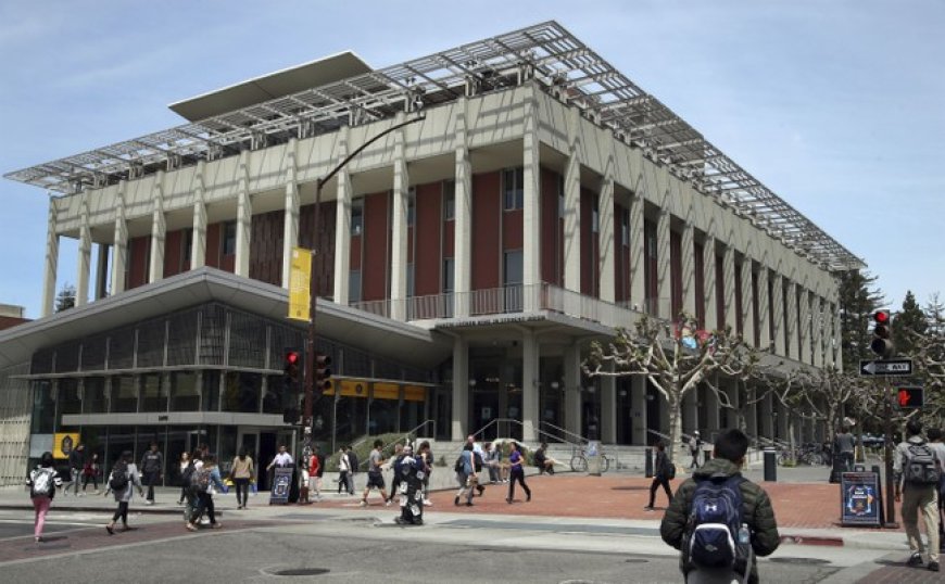 Berkeley Math Teacher: UC Schools Are Admitting Students Who Can't Do Math